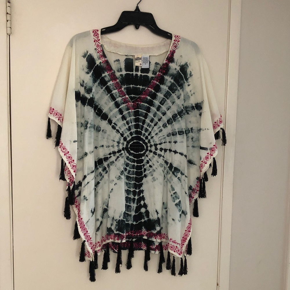 Billabong S/M Black/Ivory Tie-Dye Tunic Pink embroidery & black fringe tassels!